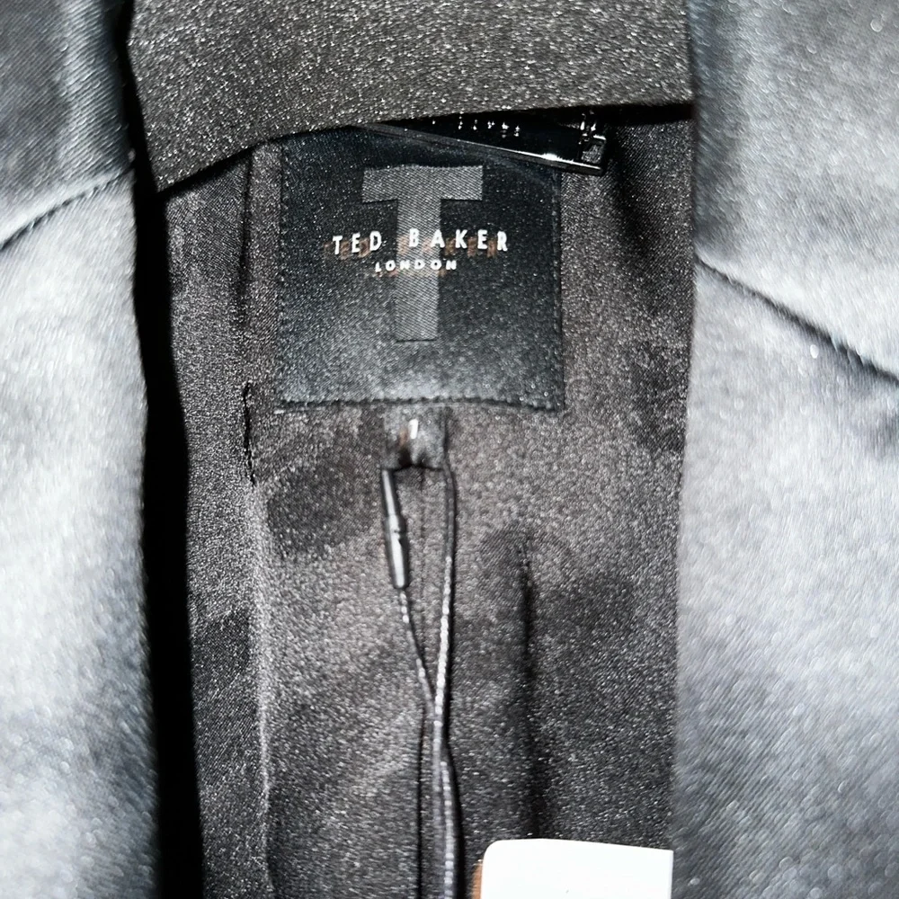 Ted Baker Black Jacket with Floral Design - Picture 2 of 9